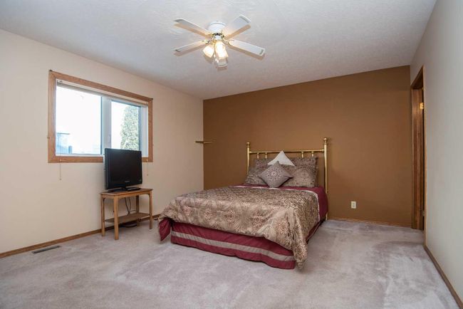 8 Willow Street, House other with 5 bedrooms, 3 bathrooms and 2 parking in Sylvan Lake AB | Image 18
