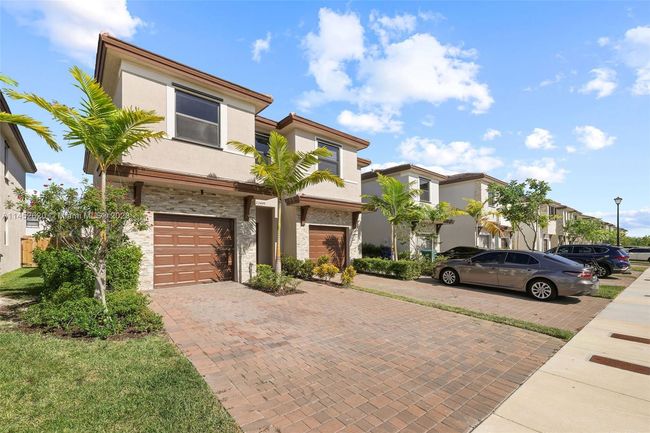 0 - 25449 Sw 108th Ct, Townhouse with 3 bedrooms, 2 bathrooms and null parking in Homestead FL | Image 2