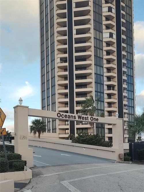 apt-3b6-1 Oceans West Blvd, DAYTONA BEACH SHORES, FL, 32118-7917 | Card Image
