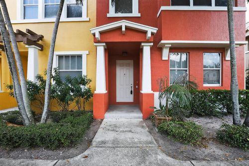 4-645 Amador Ln, West Palm Beach, FL, 33401-8303 | Card Image