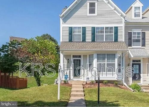 3947 Hartlake St, WOODBRIDGE, VA, 22192-7425 | Card Image