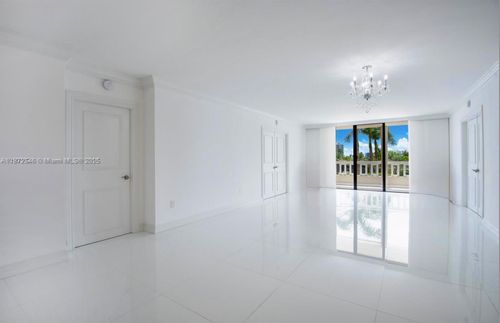 5q-9801 Collins Ave, Bal Harbour, FL, 33154-1815 | Card Image