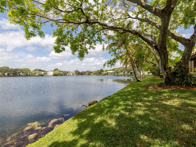 280 - 1424 Nw 97 Th Ter, Townhouse with 2 bedrooms, 3 bathrooms and null parking in Pembroke Pines FL | Image 59