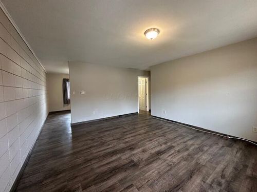 5-65 Neil St, Delaware, OH, 43015-2543 | Card Image