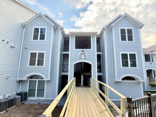 apt-203-18801 Nautical Dr, Cornelius, NC, 28031-8030 | Card Image