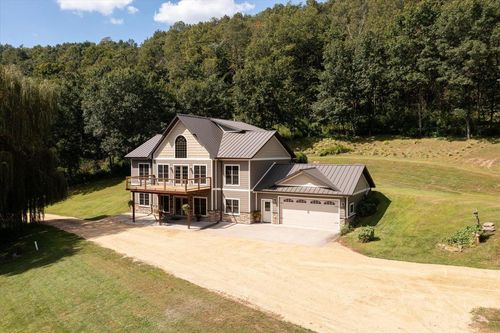 E5706 Park Rd, Westby, WI, 54667-8281 | Card Image