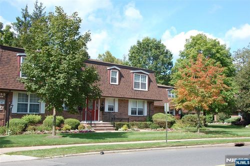 201 Piermont Rd, Cresskill, NJ, 07626-1558 | Card Image