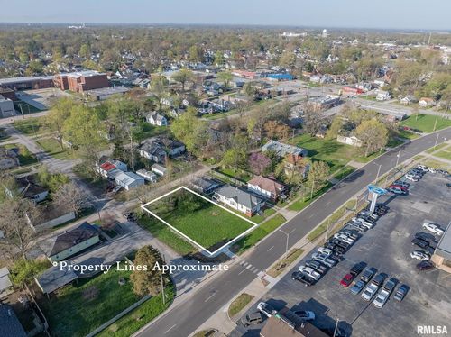 873 E Noleman St, Centralia, IL, 62801-3335 | Card Image