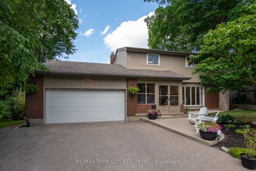 51 Murrayhill Crt, Kitchener, ON, N2E1N8 | Card Image
