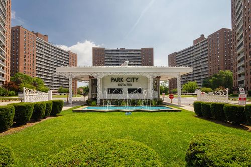apt-11e-61 98th St, Rego Park, NY, 11374-1417 | Card Image
