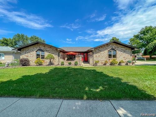 39185 Ceceil Dr, Clinton Twp, MI, 48038-2815 | Card Image