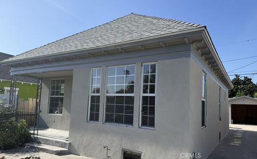 1546 W 70th St, Los Angeles, CA, 90047-2032 | Card Image