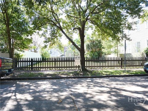 217 E Park Ave, Savannah, GA, 31401-6510 | Card Image