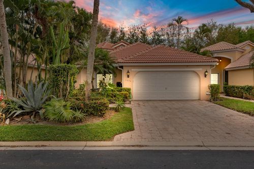 11074 Springbrook Cir, Boynton Beach, FL, 33437-1643 | Card Image