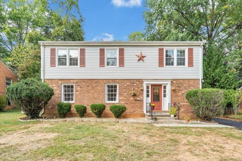 5535 Cynthia Dr, Roanoke, VA, 24018-3809 | Card Image