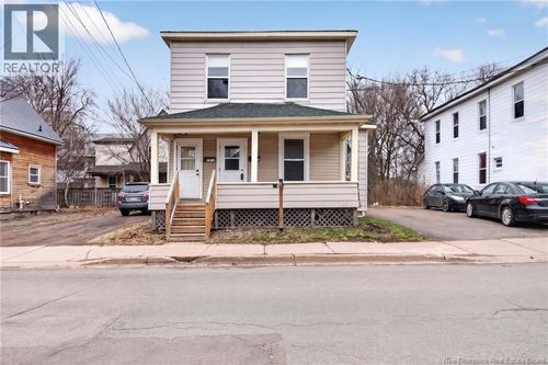 365 Robinson St, Moncton, NB, E1C5E5 | Card Image