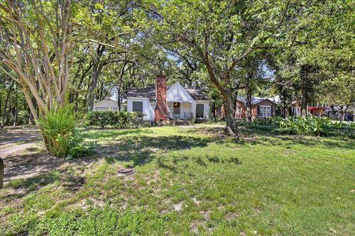 5313 Wild Oak Rd, Balch Springs, TX, 75180-4409 | Card Image