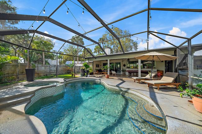 556 Sw Rustic Cir, House other with 3 bedrooms, 2 bathrooms and null parking in Stuart FL | Image 55