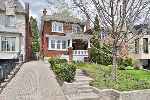 102 Snowdon Avenue, Toronto, ON, M4N2A9 | Card Image