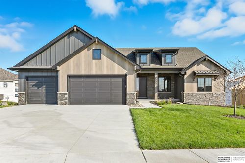 10955 S 102nd St, Papillion, NE, 68046-7064 | Card Image