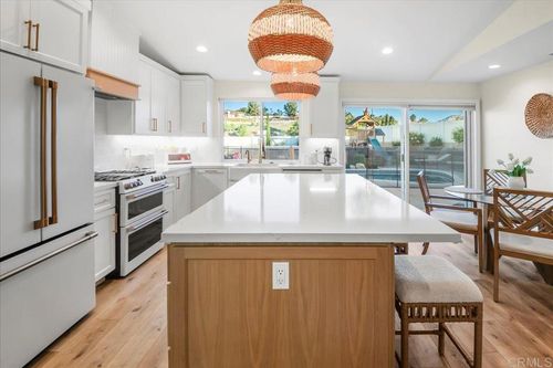 14276 Jennings Vista Way, Lakeside, CA, 92040-5818 | Card Image