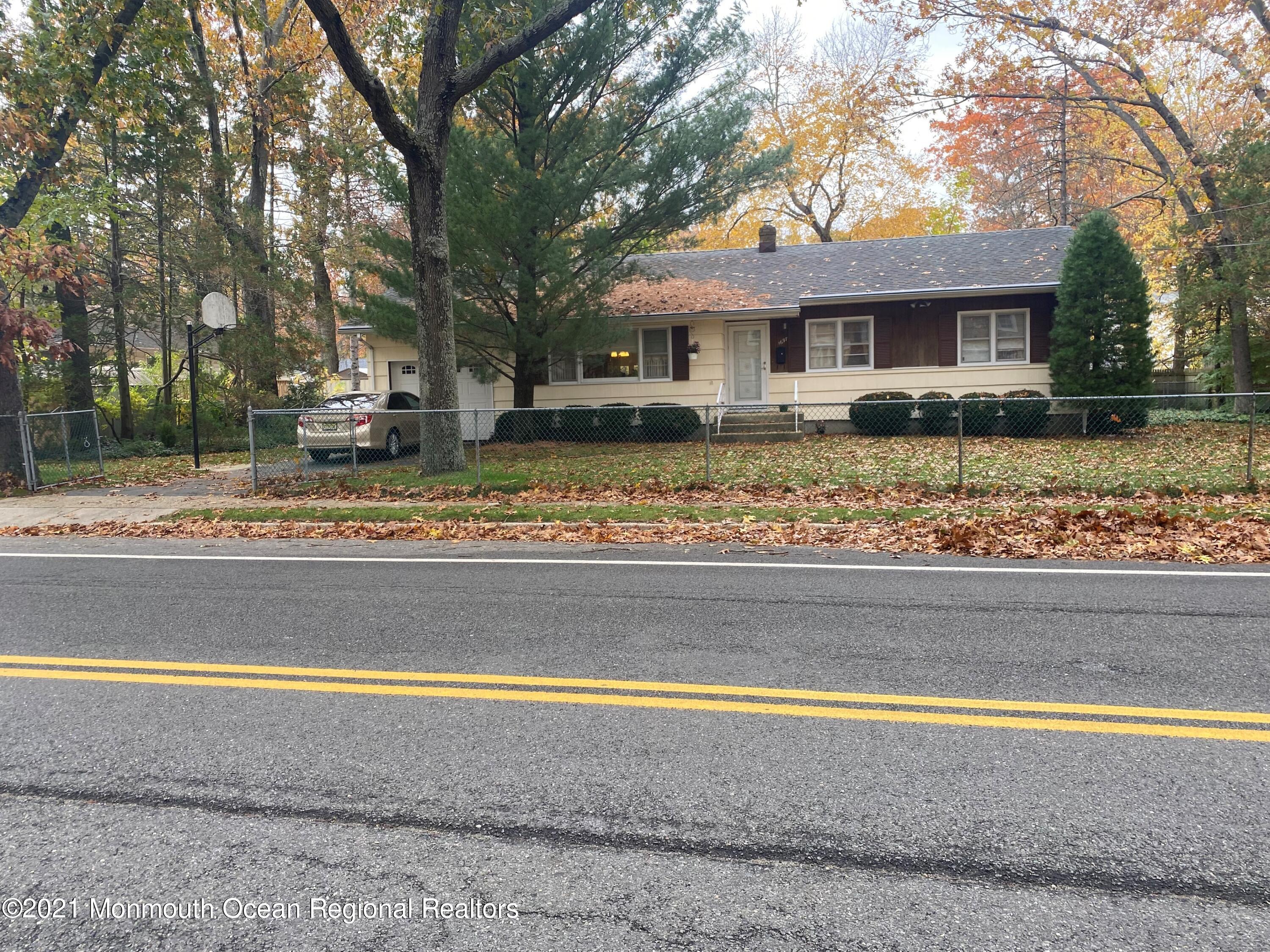 1697 New Central Avenue, Sold in Lakewood Zoocasa