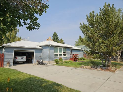 214 Laura St, Augusta, MT, 59410-7737 | Card Image