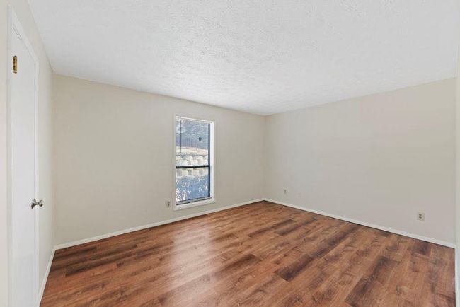 601 Park Ridge Cir, Condo with 2 bedrooms, 2 bathrooms and 2 parking in Marietta GA | Image 15