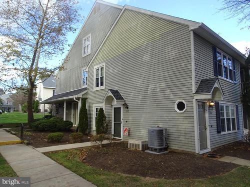 1001 Society Pl, NEWTOWN, PA, 18940-3245 | Card Image