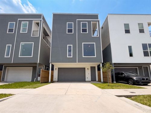 4704 Ward St, Houston, TX, 77021-5152 | Card Image