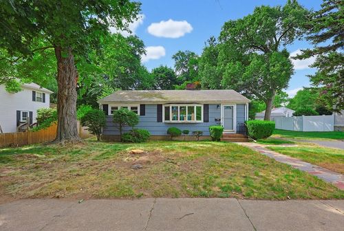 10 Magnolia Ter, Stoneham, MA, 02180-3070 | Card Image