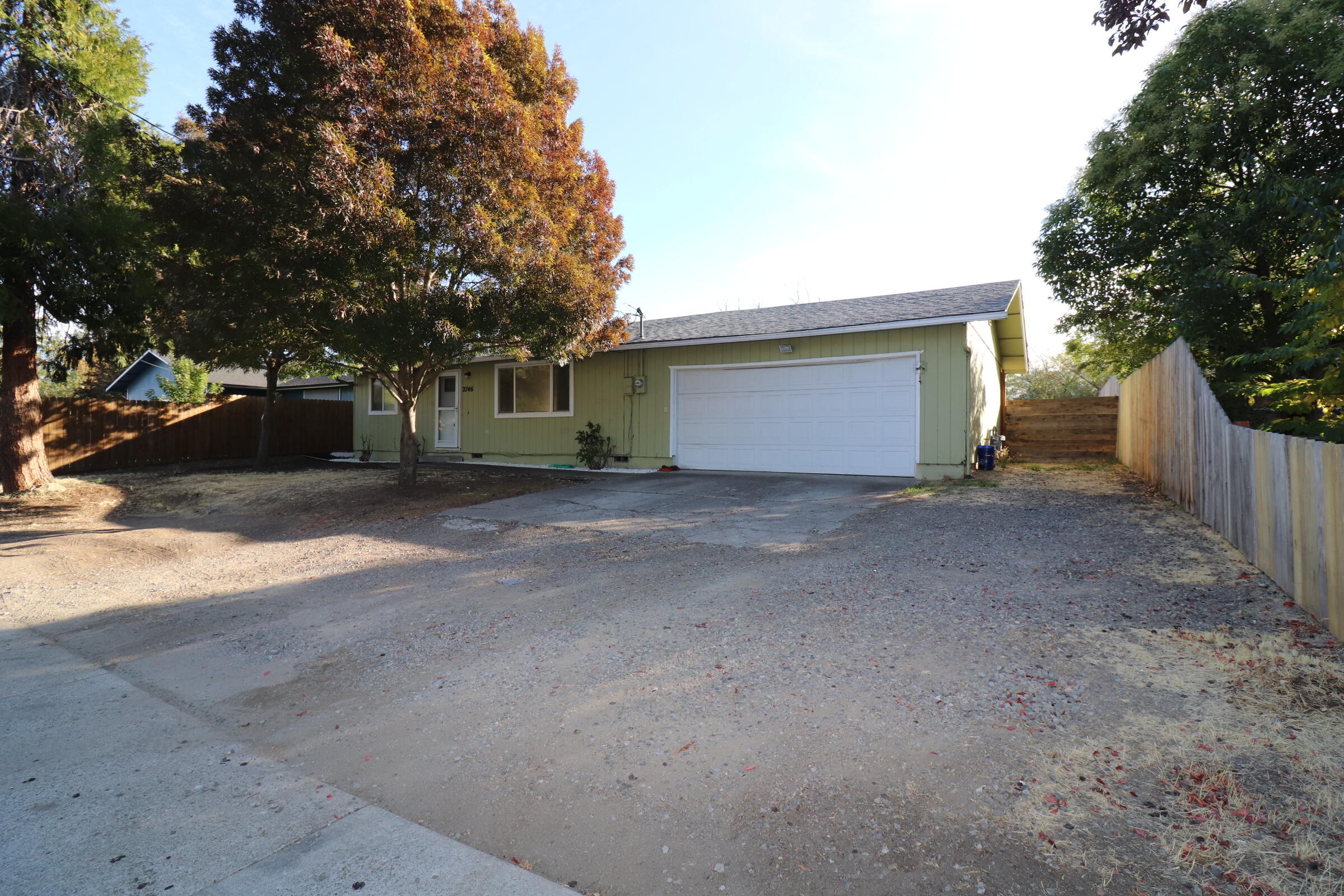 Crater Lake Ave, Medford, OR 97504