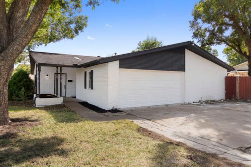 2000 E Park Row Dr, Arlington, TX, 76010-4762 | Card Image