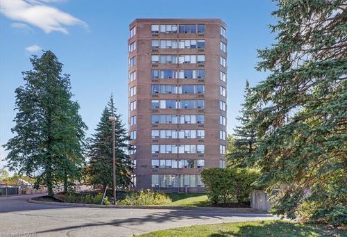 506-3227 King St E, Kitchener, ON, N2A3Z9 | Card Image