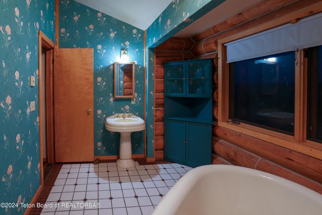 5 Black Bear Rd, House other with 5 bedrooms, 2 bathrooms and null parking in Pinedale WY | Image 47