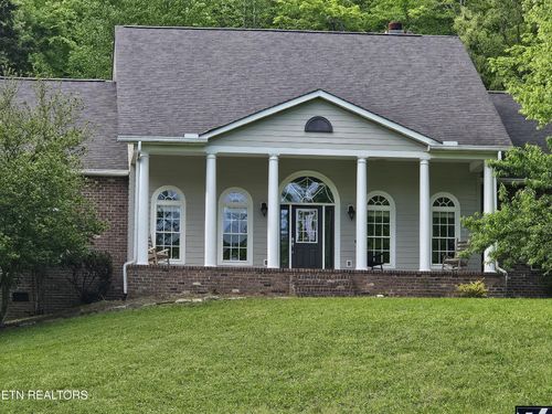 833 E Bullrun Valley Dr, Heiskell, TN, 37754-2108 | Card Image