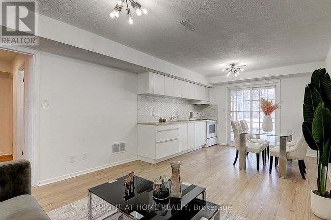 LOWER - 36 Bobmar Road, House other with 2 bedrooms, 1 bathrooms and 1 parking in Toronto (Highland Creek) ON | Image 7