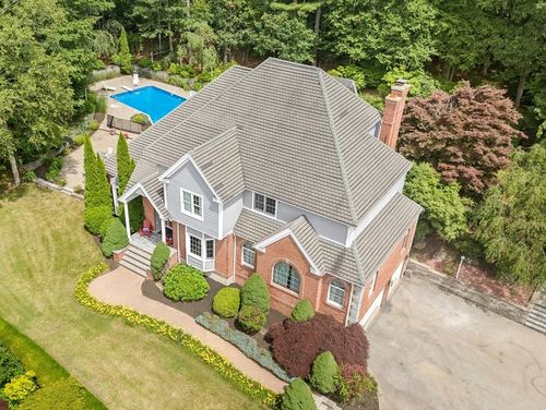 19 Elizabeth Dr, Auburn, MA, 01501-2710 | Card Image