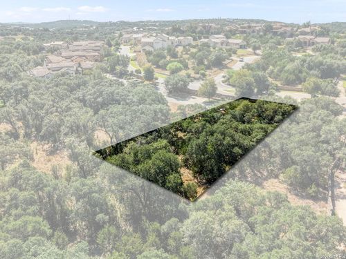 2 Alberi Ln, Boerne, TX, 78006-6160 | Card Image