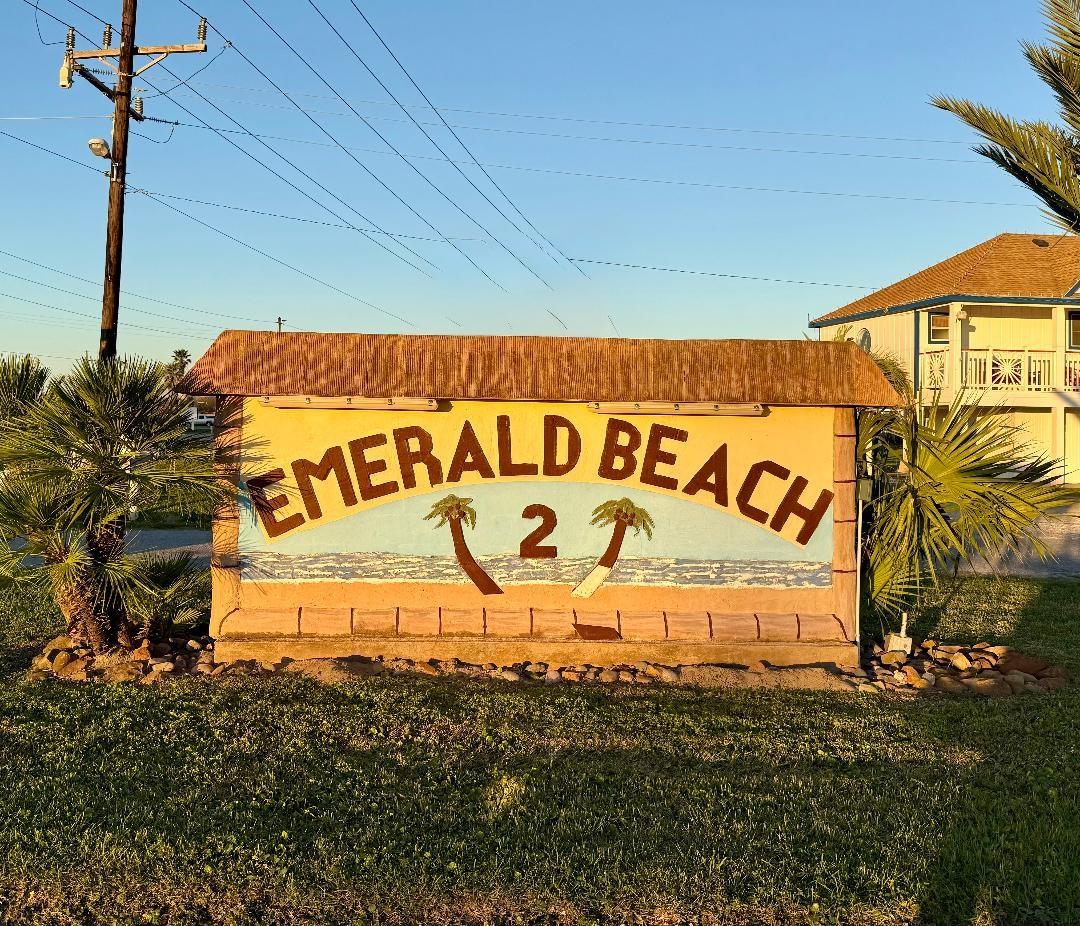 Land in Crystal Beach 5