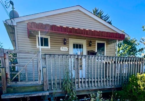 315 W Miller Ave, Munhall, PA, 15120-3143 | Card Image