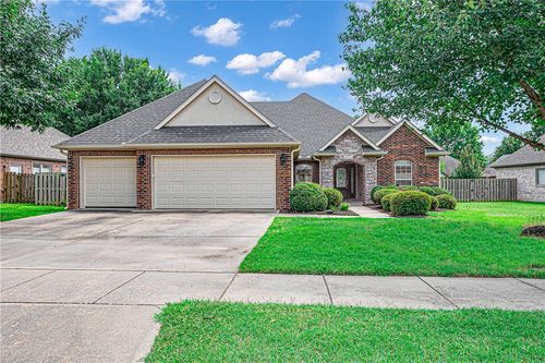 4457 W Putting Green Dr, Fayetteville, AR, 72704-7530 | Card Image