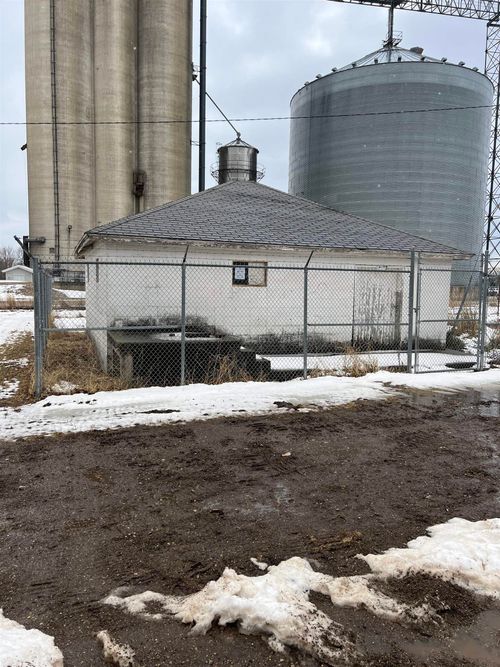 807 Diagonal Ave, Armstrong, IA, 50514-7498 | Card Image