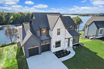 907 Fanning Bend Dr, House other with 5 bedrooms, 4 bathrooms and 2 parking in Winchester TN | Image 1