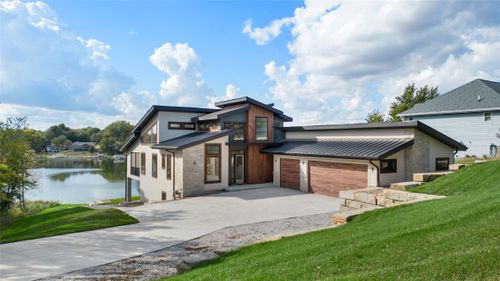 4601 Panorama Drive, Panora, IA, 50216 | Card Image