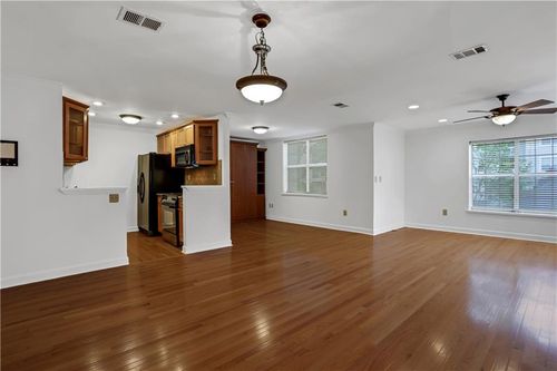 apt-254b-3655 Habersham Rd Ne, Atlanta, GA, 30305-5420 | Card Image
