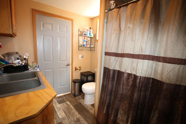 BUNK HOUSE BATHROOM | Image 33