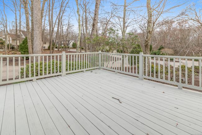 2 - 2 Chestnut Dr, Condo with 3 bedrooms, 3 bathrooms and null parking in Niantic CT | Image 6