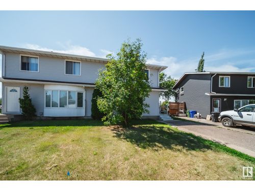 4643 53 Ave, Bruderheim, AB, T0B0S0 | Card Image