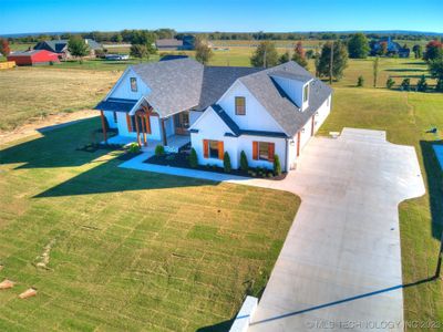 4704 E 179th Place S, House other with 4 bedrooms, 3 bathrooms and null parking in Bixby OK | Image 3